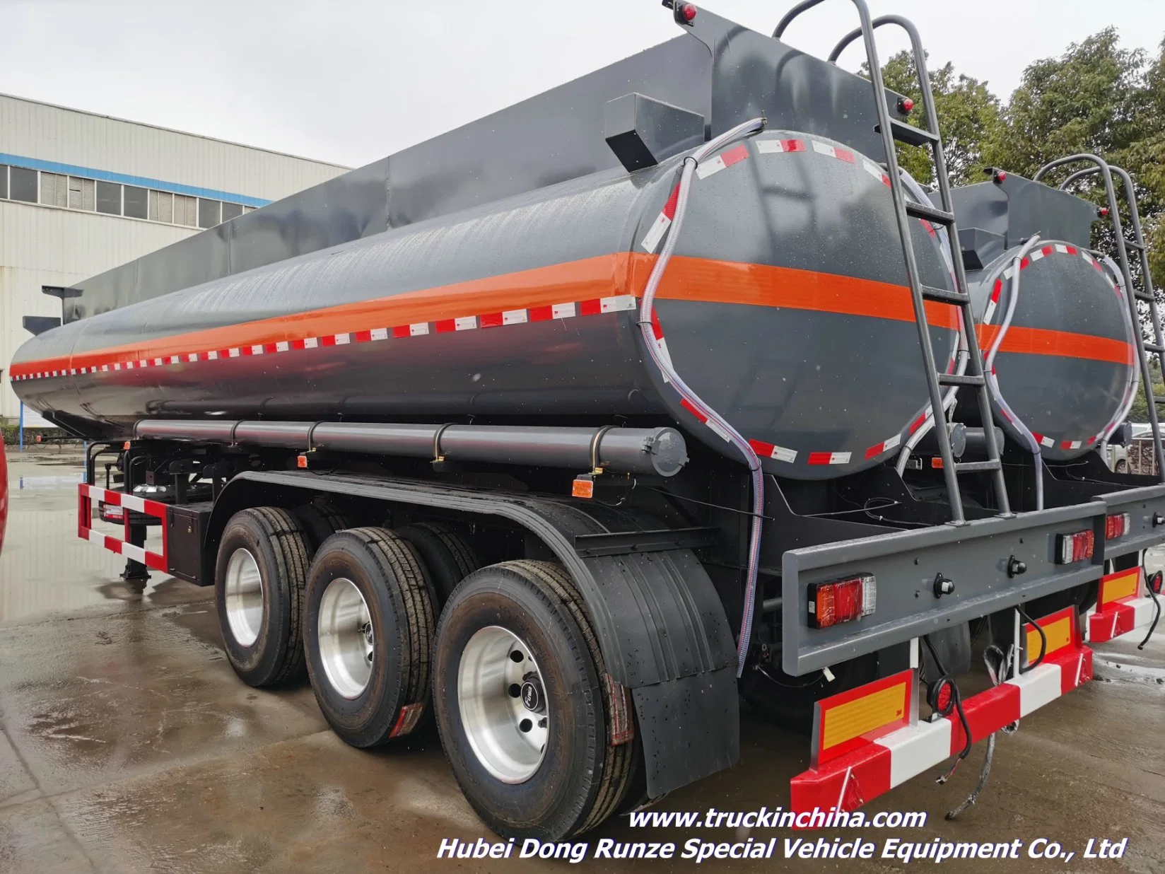 3 Axles Steel Lined PE Tanker Truck Tank Trailer for Transport Hydrochloric Acid, Sulfuric Acid