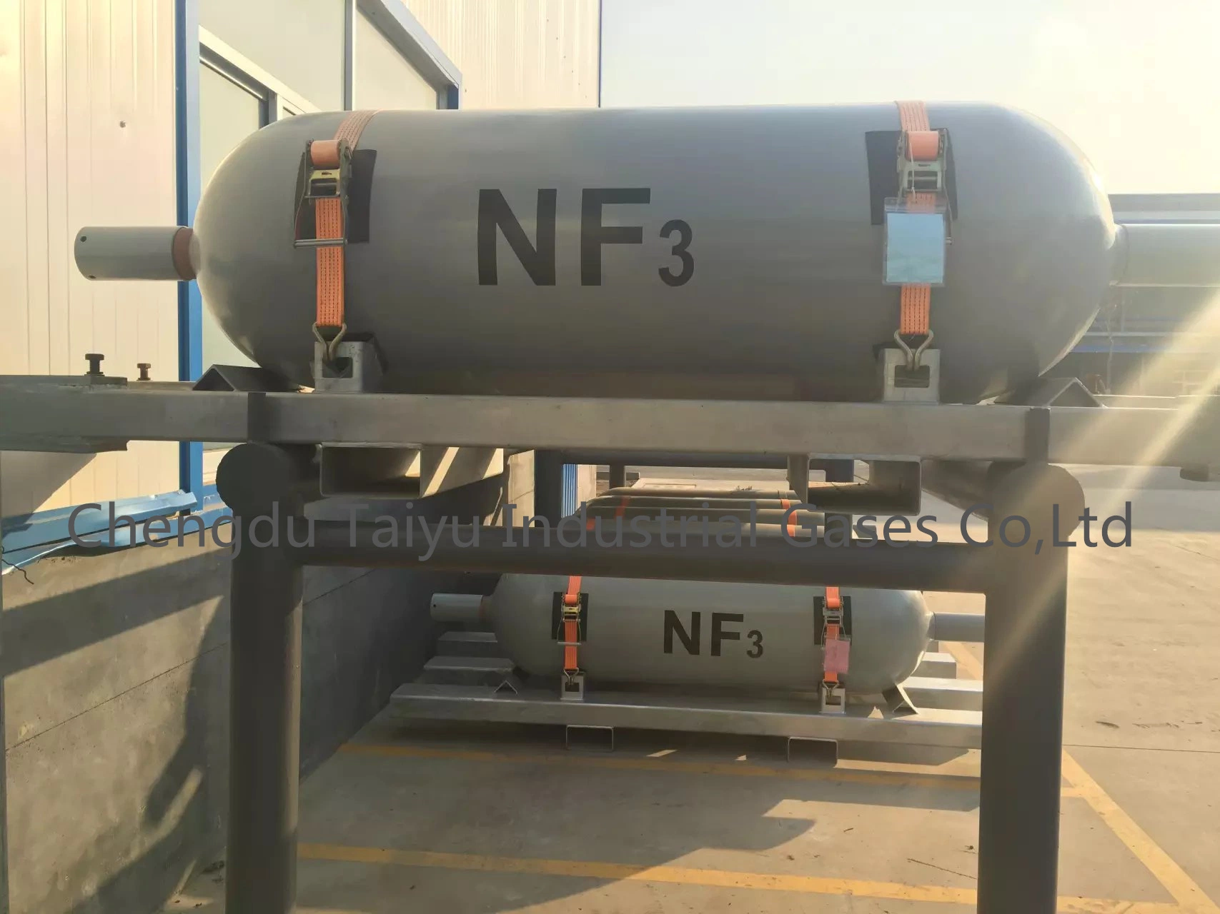 Electronic Grade 99,996% nitrógeno líquido Trifluoruro NF3 Gas 440L cilindro
