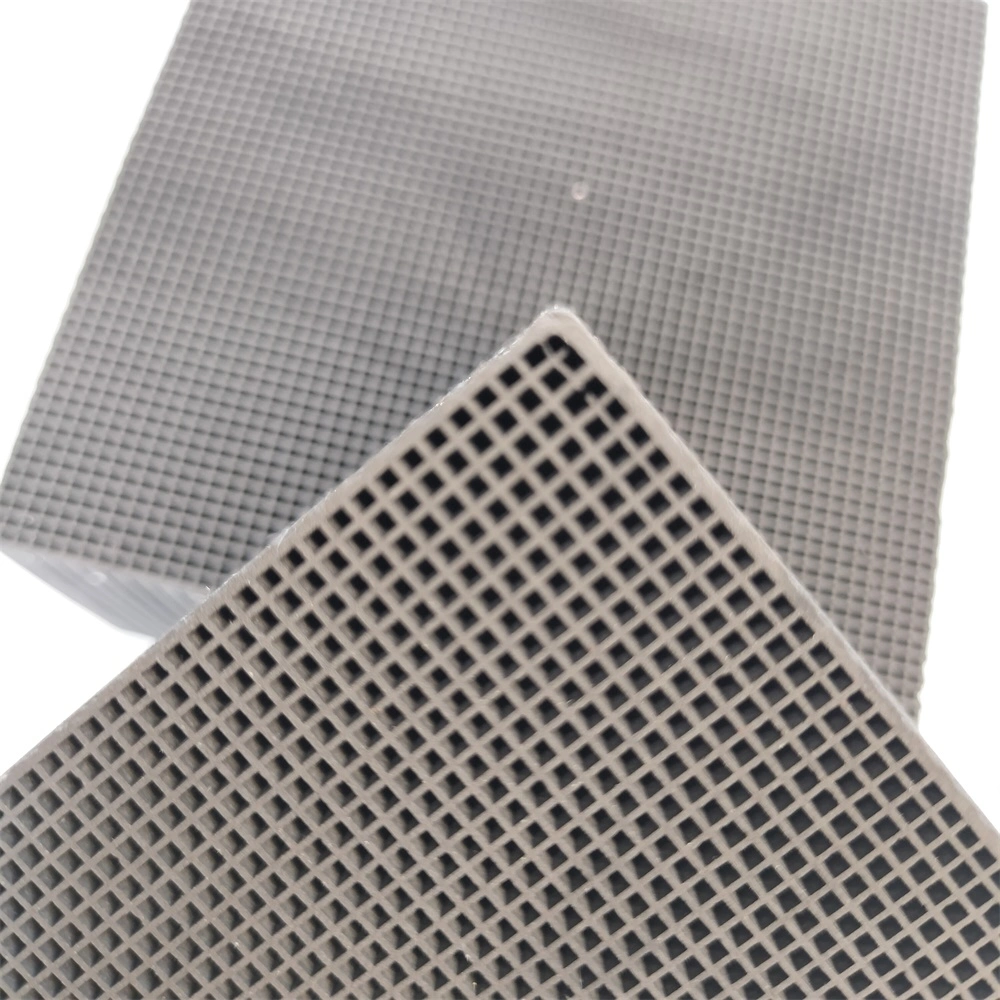 L'aluminium Honeycomb catalyseur purifiant d'ozone pour l'ozone à l'aide de purification de l'ozone dans les procédés industriels