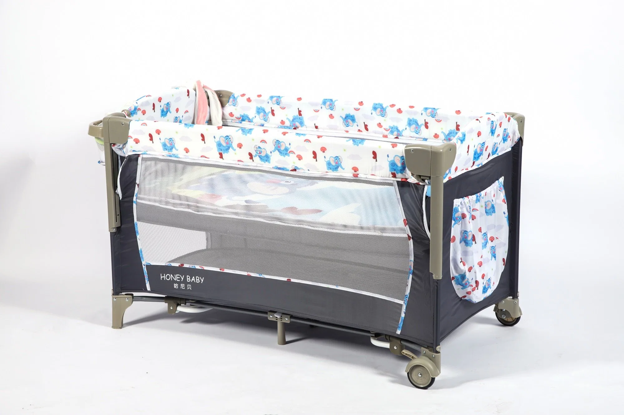 Baby Foldable Baby Crib Bed with Toy Bar OEM