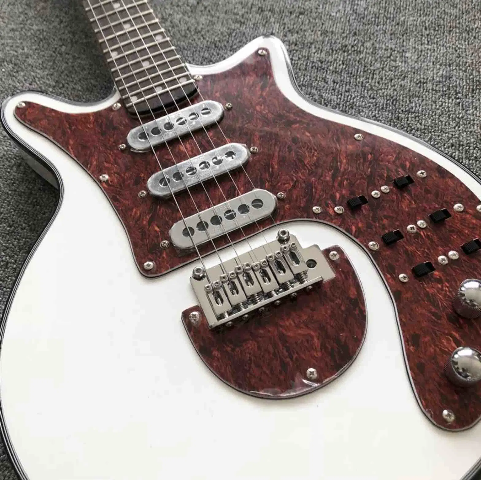 Brian May Vintage spécial personnalisé de couleur blanche 6 cordes de guitare électrique