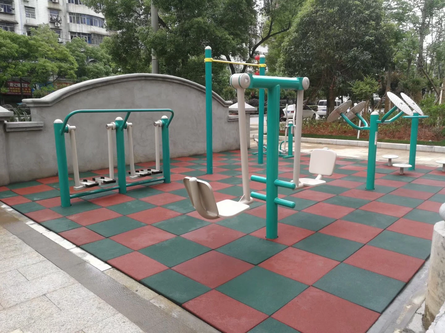 Hot Selling Gym/Playground/ Rubber Tile / Rubber Outdoor Tile /Rubber Flooring Tile / Rubber Paver /Rubber Mat