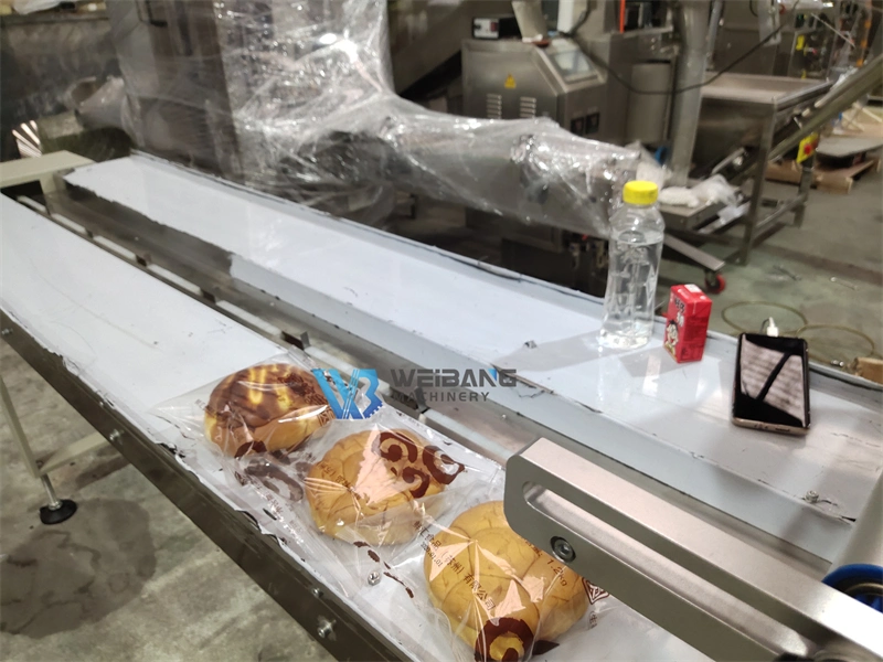 3axis Servo Motor Pillow Moon Cake Chocolate Bakery Bread Bag Flow Packing Machine