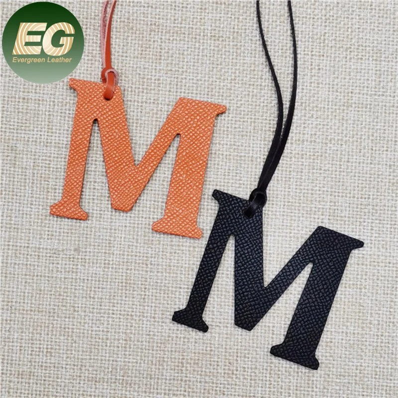 FT091 M Lettres sac à main en cuir de trousseau pendentif Charm Accessoires de mode en vrac de gros sacs de chaîne de clé Décoration accessoire Handbg Mesdames sac à main