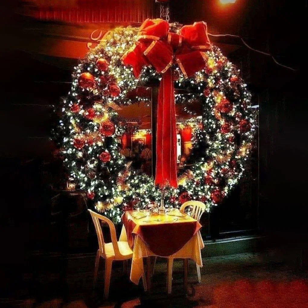 Prelit Christmas Wreath and Garland with LED Lights Decor for Christmas Decoration