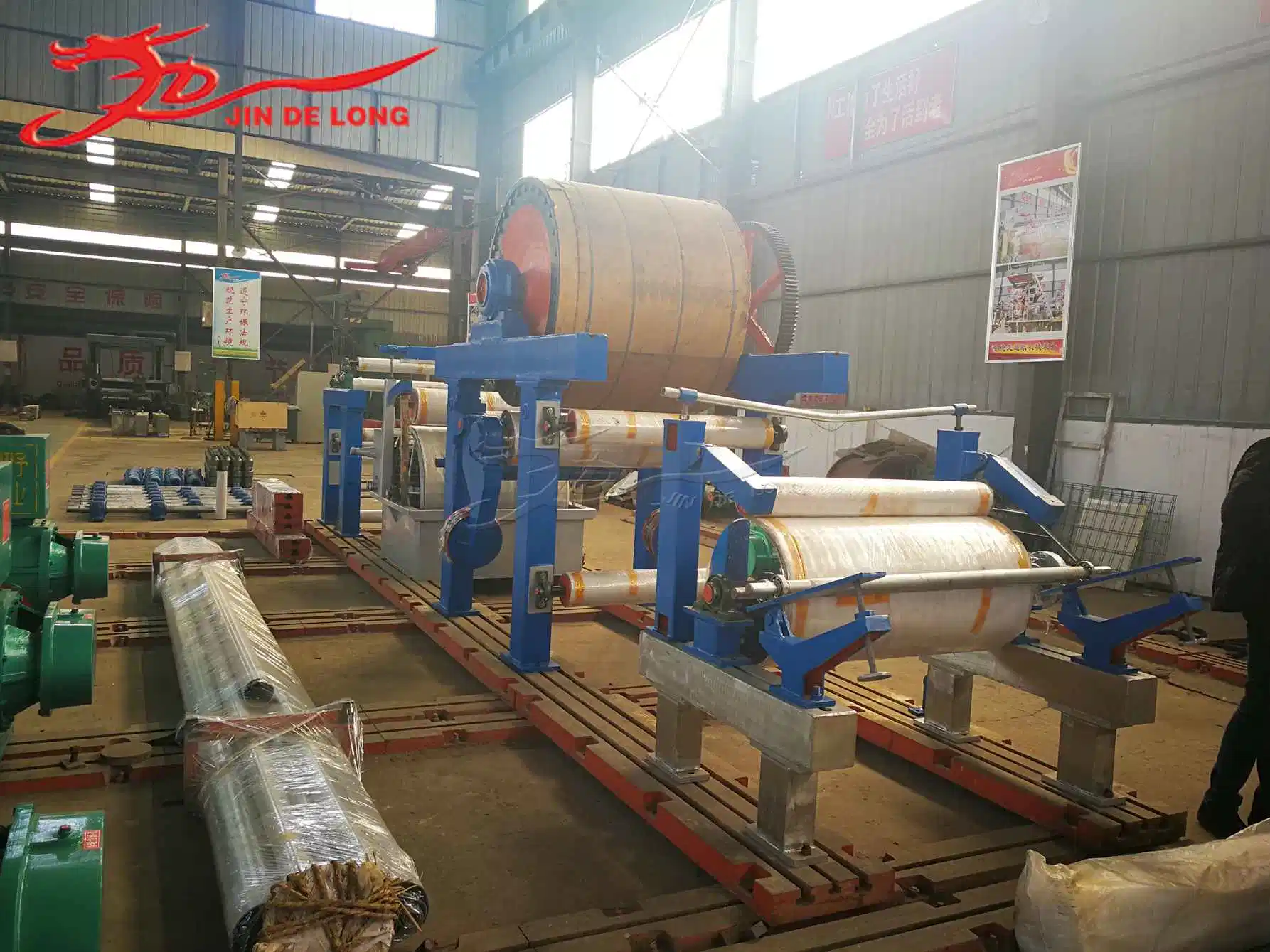 1092mm Full Automatic Tissue Toilet Paper Making Machine Production Line