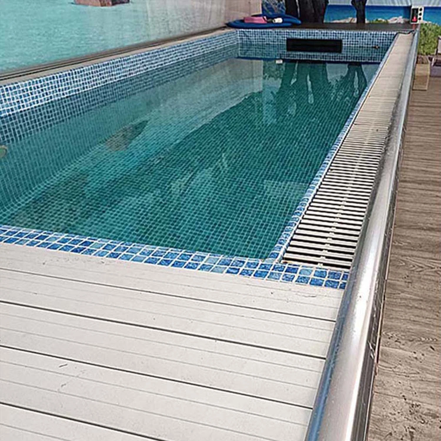 Couverture de piscine automatique en alliage d'aluminium