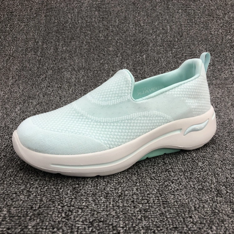 Women Running Shoes Fly Weaving Outdoor Walking Sneakers Classic Lady Tennis Light Comfortable Athletic Footwear