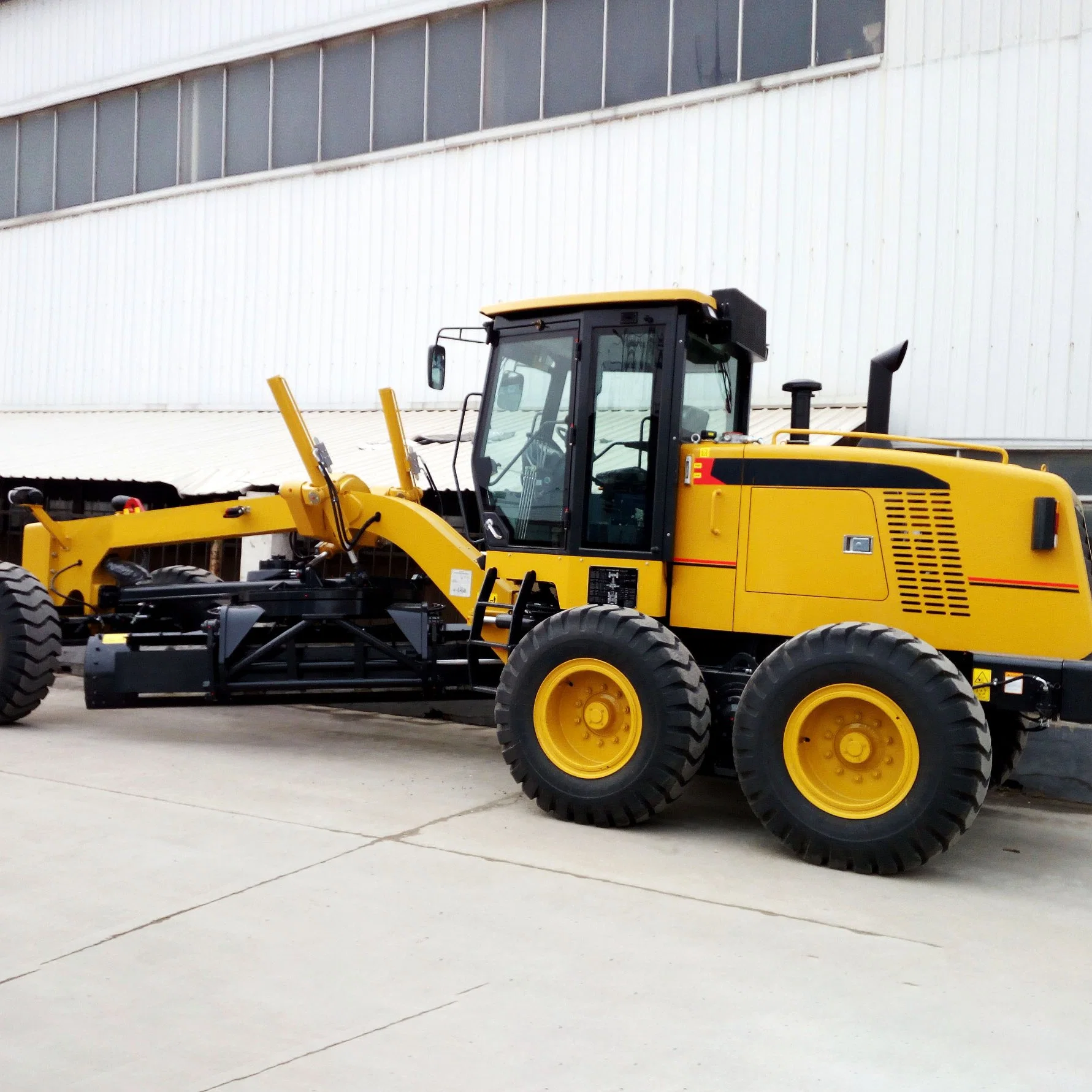 Heißer Verkauf 215HP China Motor Grader 215HP Straße Motor mit Vorderes Blatt und hinteres Ripper