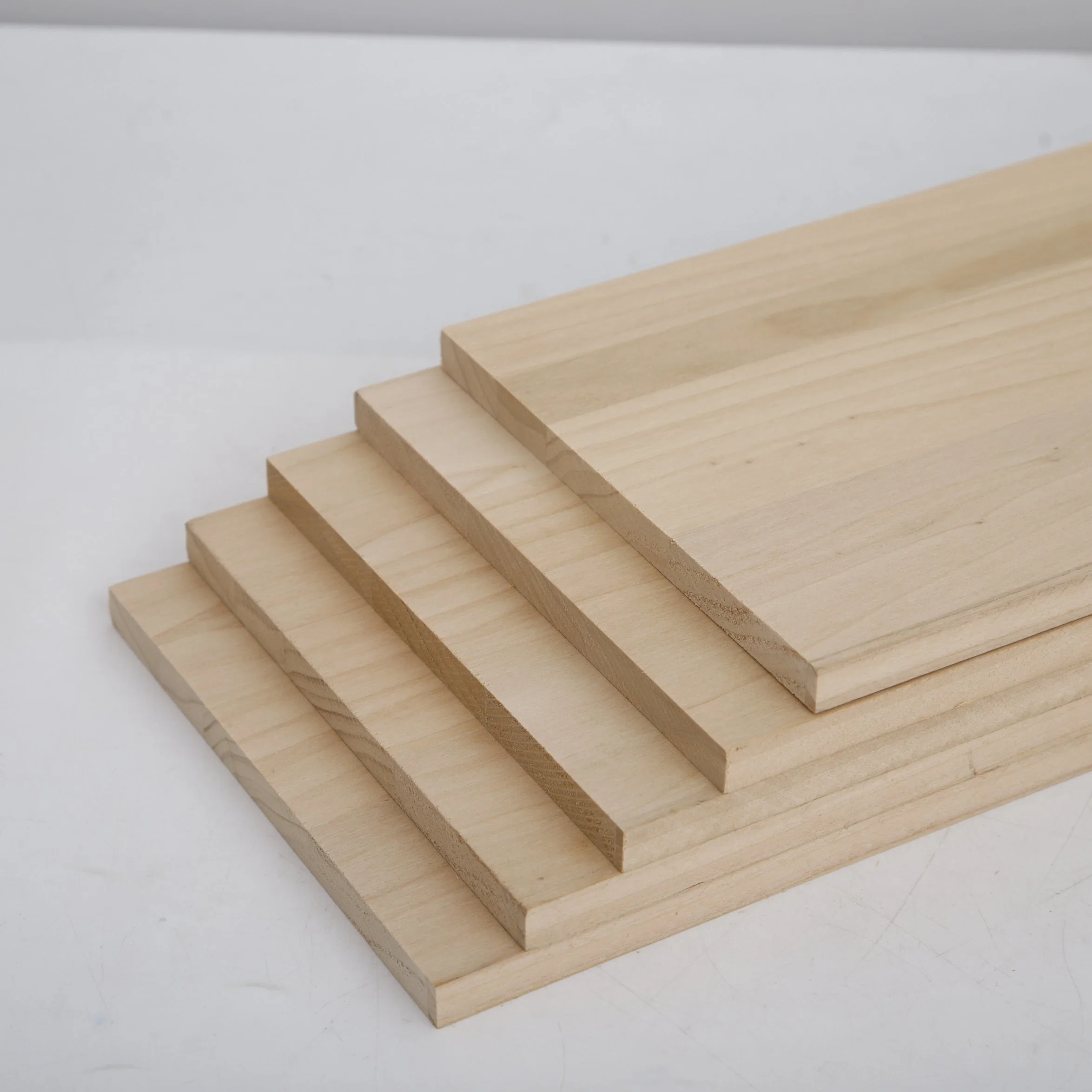 Multiple Ply Wood Puzzle Glued Poplar Solid Wood Timber for Cabinet Furniture