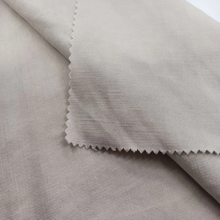 China Eco-Friendly Woven Plain with Soft Hand Feel Silk Cotton Fabric for Shirting Garment