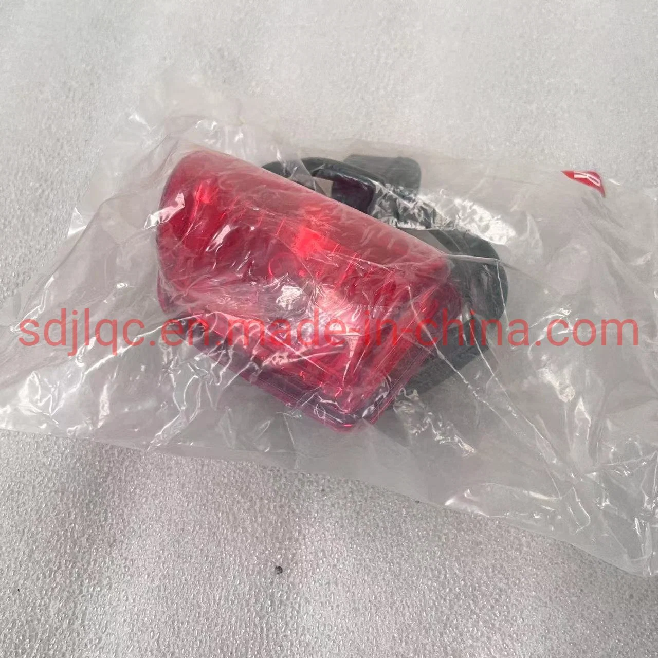 Luz de presença traseira para HOWO TX7 T7h Sinotruk Strak G7 C7 luz de Advertência da luz de marcador Wg9925720005 Wg9925720006