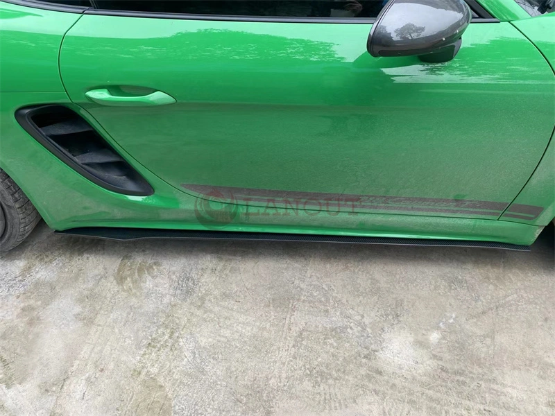 Para o lado traseiro do lábio dianteiro em fibra de carbono Porsche 718 Saída de ar lateral da aba traseira da saia