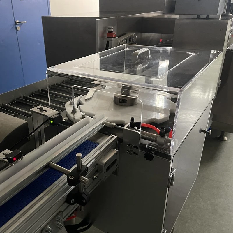 Full Automatic Cosmetics/Medicine/Commodity/Hardware/Food/ School Supplier Packaging Production Machine High Speed Cartoning Box Cartoner Packing Equipment