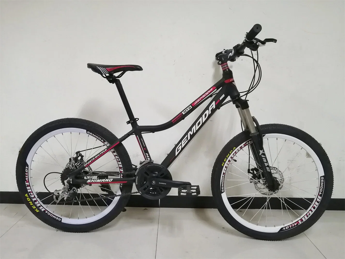 26" Women Aluminum Alloy 6061 MTB Bike Mountain Bicycle with 21 Speed