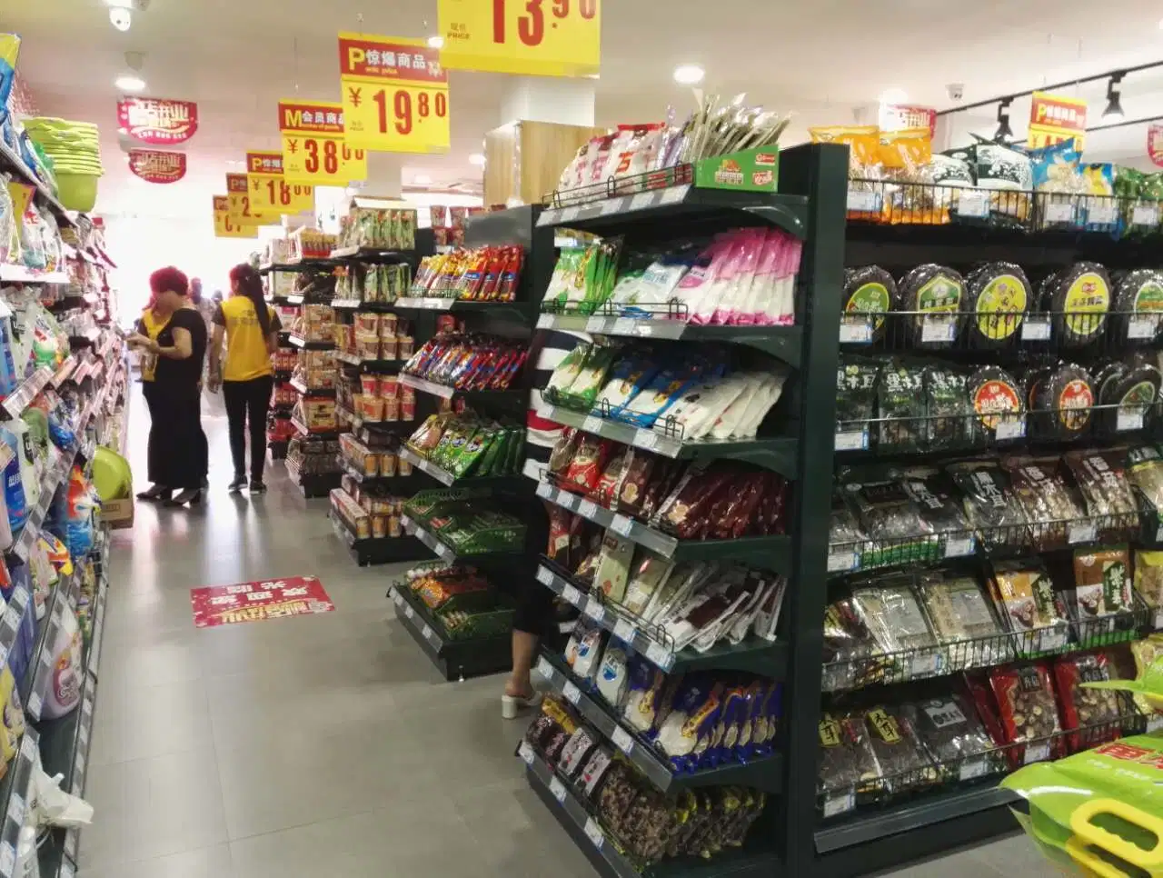 Étagères de supermarché de Chine racks de présentation noir métallisé pour porte-bouteilles Étagère de présentation pour supermarché