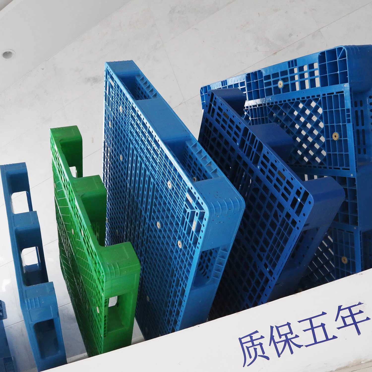 Warehouse Storage Single Face Euro Storage Recycle PVC Plastic Pallets for Logistics