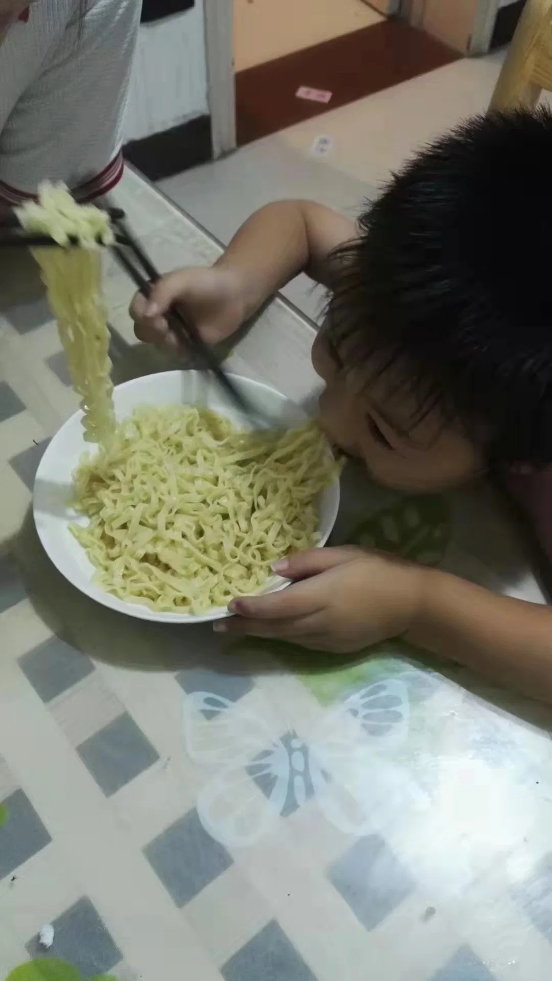 Não macarrão instantâneo Super saudável frito Frango Quente Ramen Coreano Foodnon-Frie Vegan Non-Fried Halal batata instantâneo Núcleo Trigo Udon Udon Macarrão vegetal de Konjac