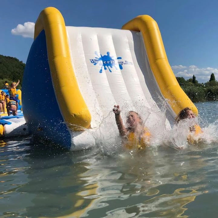 TUV Diapositiva Mini Juegos equipo juegos al aire libre para niños Tobogán tobogán de agua Parque Acuático fabricante