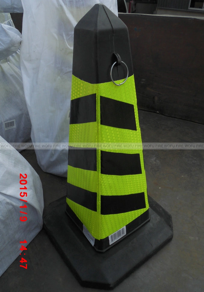 Road Barrier Warning PE Rebounded Post For Road Barrier