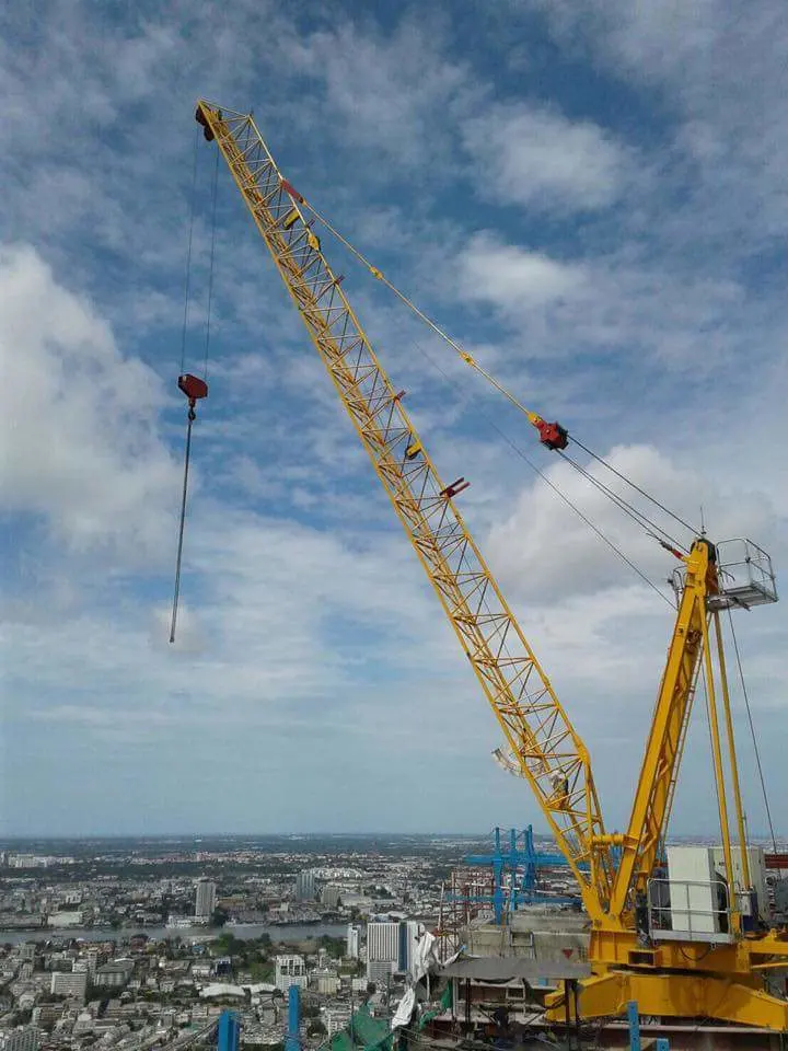 Sun Brand Qtdc1830-4t Neues Produkt zum Verkauf von Dienstleistungen im Ausland Big Tower Crane stark und robust