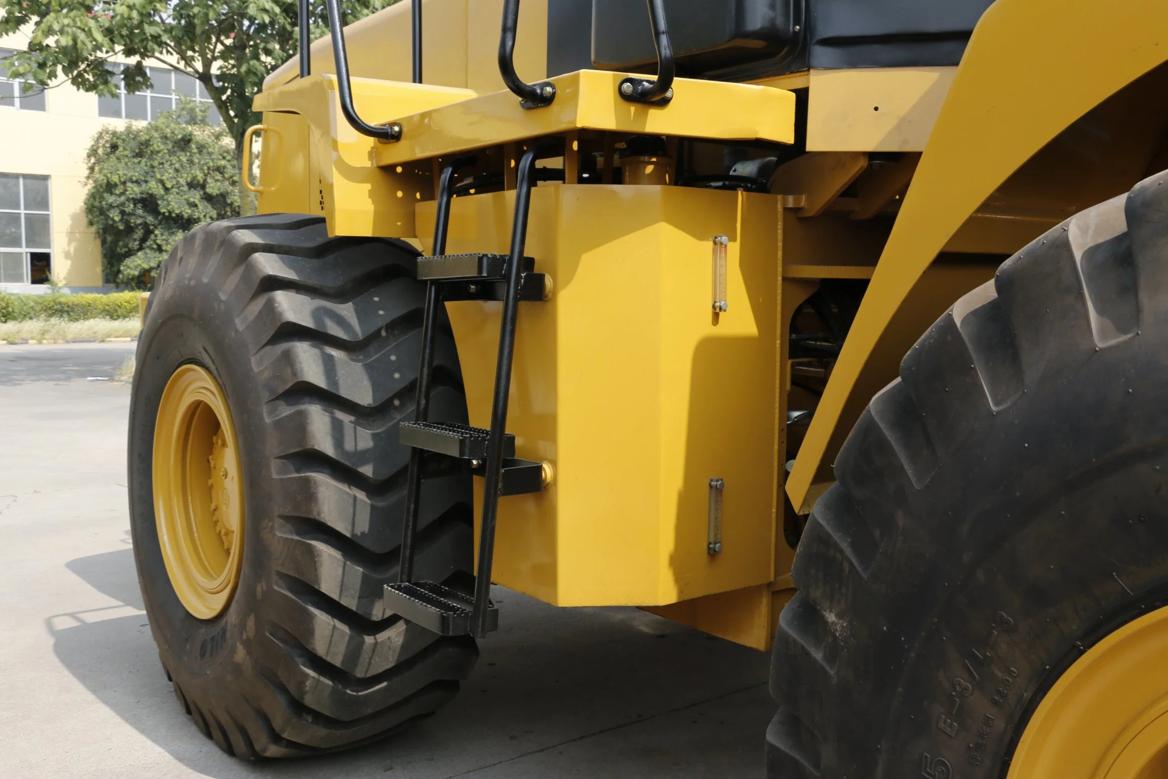 Chinese New Luqing Lq950 5ton Cabin Front End Construction Equipment Garden Farm Articulated Mini Shovels Small Mini Wheel Loader with CE Certificates