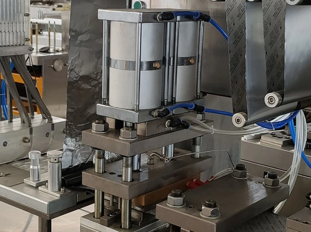 DDP-250 Automatic Blister Packing Machine Capsule Blister Packing Machine