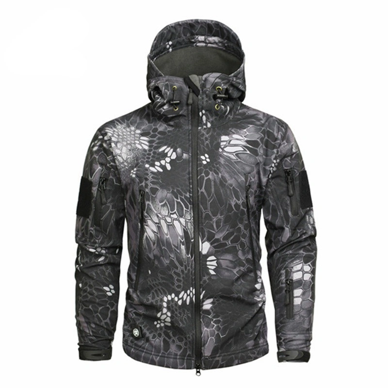 OEM Service Camo Design Breathable Windproof Softshell Garment