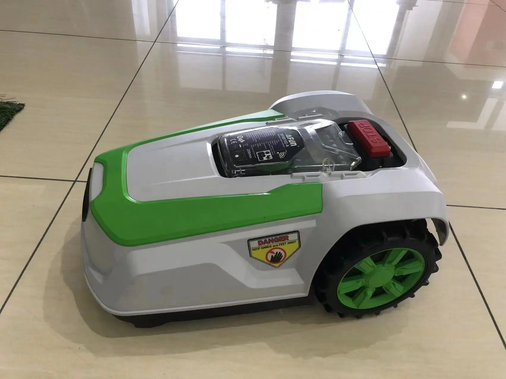 Automatic Robotic Lawn Mower, with Bluetooth APP and Boundary Wire Quietest Noise Robot Lawn Mower with GPS Grass Cutting