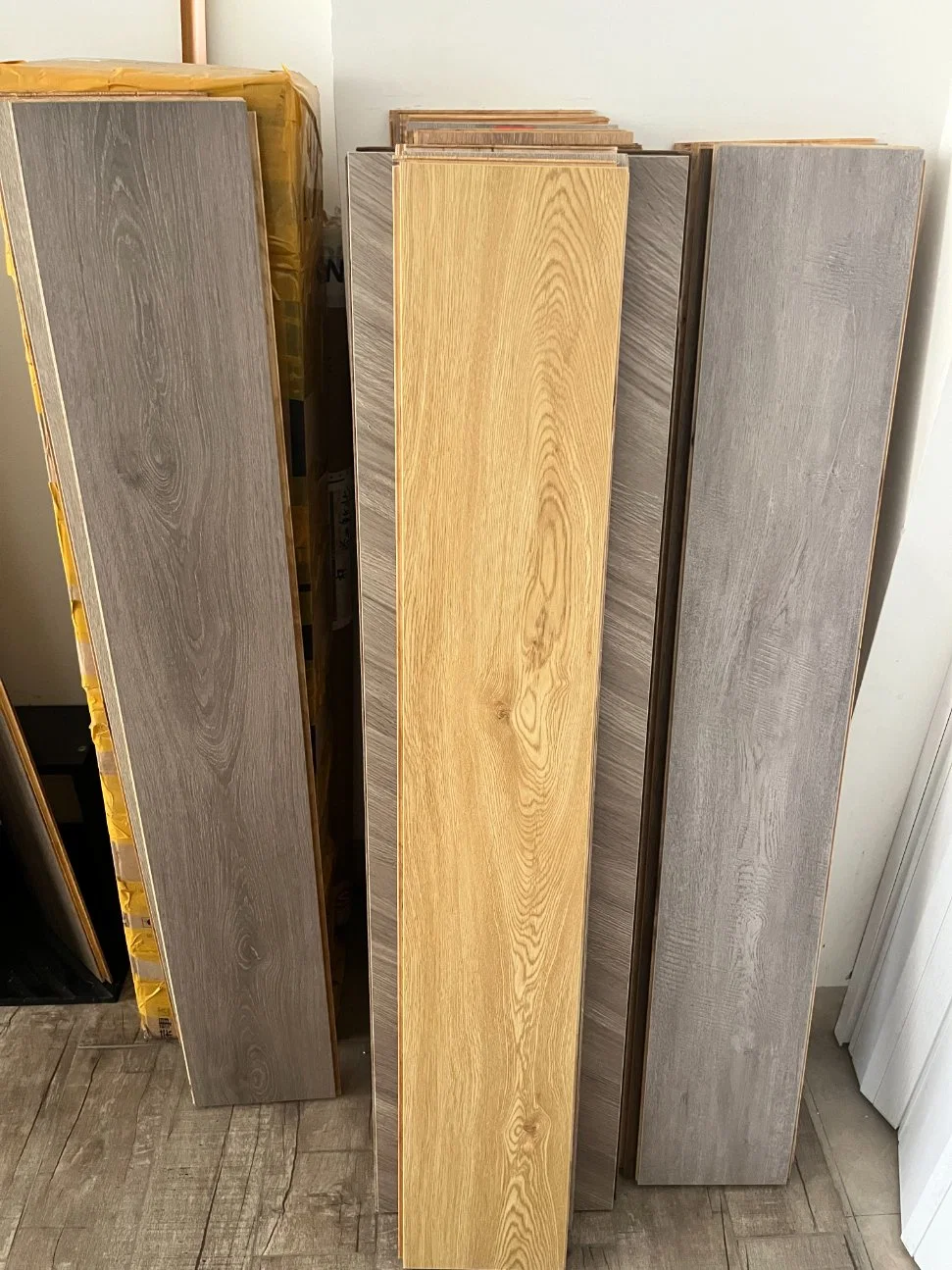 15mm Solid Wood Timber Flooring Multi Layer Hardwood Engineered Wood Flooring