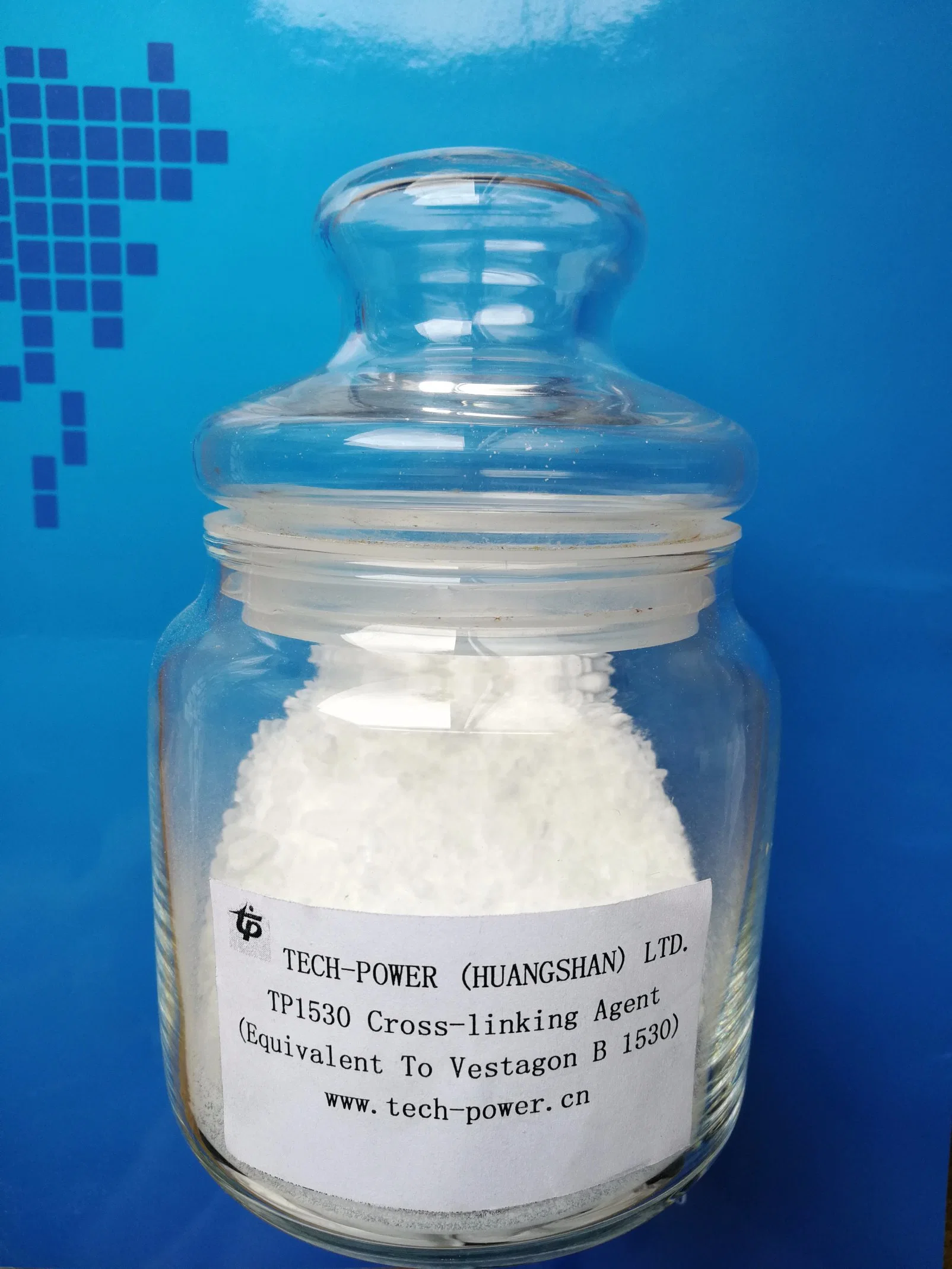 Pure Polyester Curing Agent Tp1530 for Motor Vehicle Parts