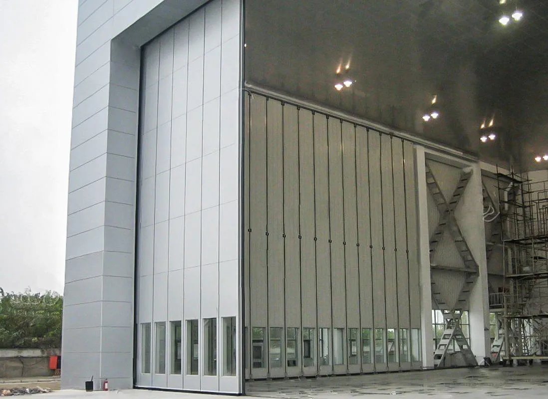 Side-Rotating Hangar Door Is Used in Small and Medium-Sized Hangars