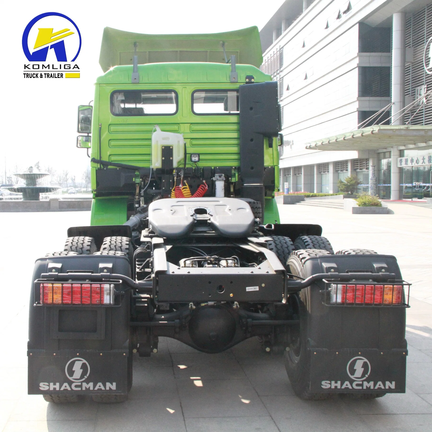 3 4 محاور شاحنة جرار جديدة من فئة Shacman 6X4 للخدمة الشاقة الرأس