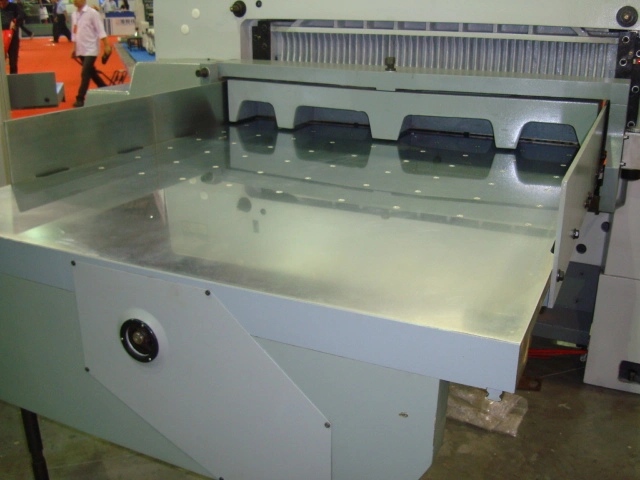 10.4 Inch Touch Screen Paper Cutting Sheeting Machine for Sheet Paper