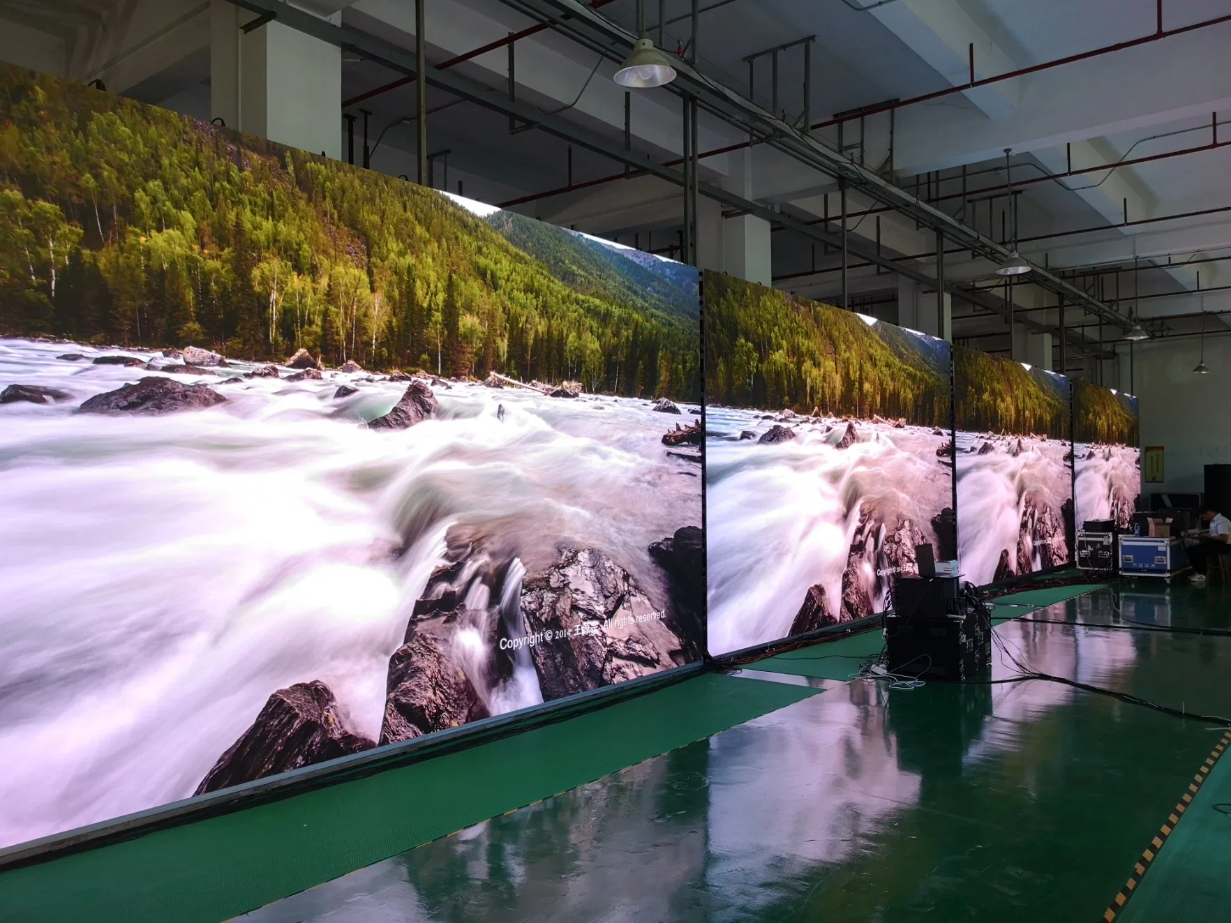 Chinese Factory Price High Refresh Rate Indoor P2.976 LED Screen