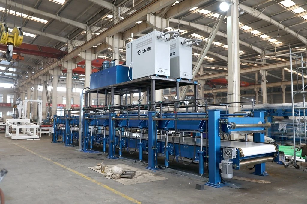 Qiulin 200t 5X43FT 1 Layer Construction Material Composing Press