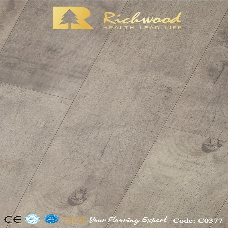 Hogar 8.3mm E1 de madera de nogal en relieve de cantos encerado suelo laminado