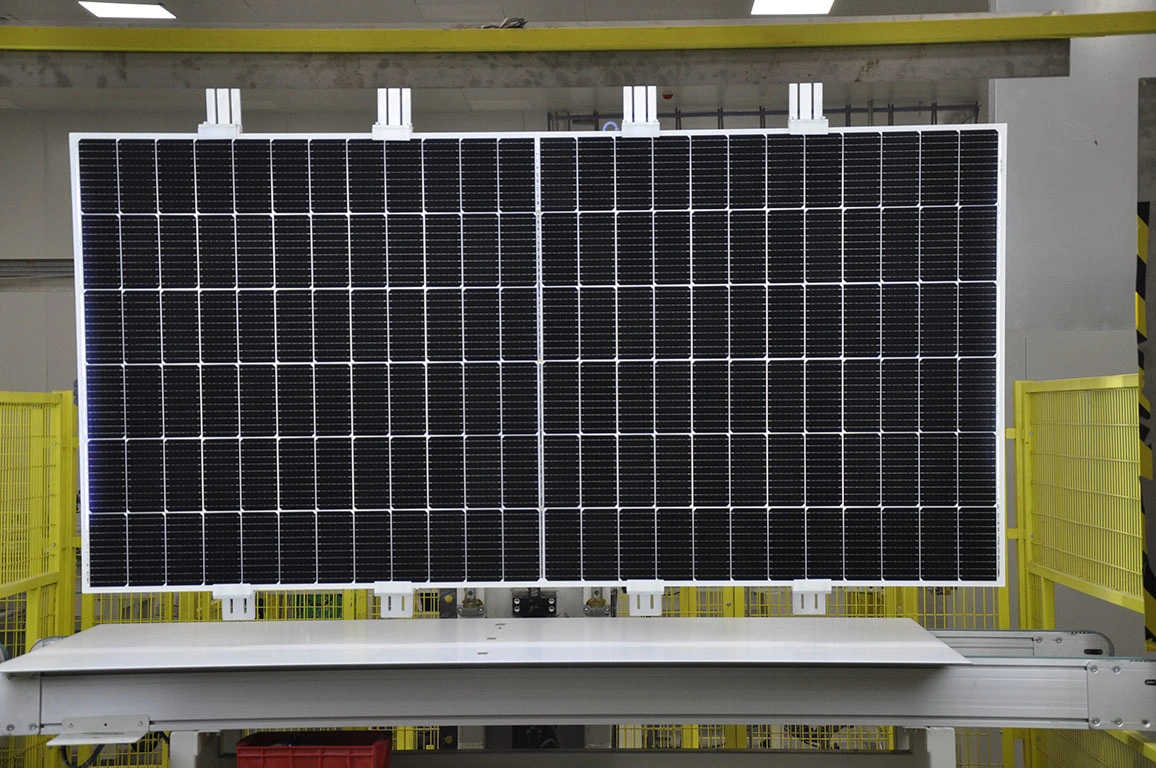 Media celda de paneles solares de alta calidad PERC Mono de 450 vatios 144 células