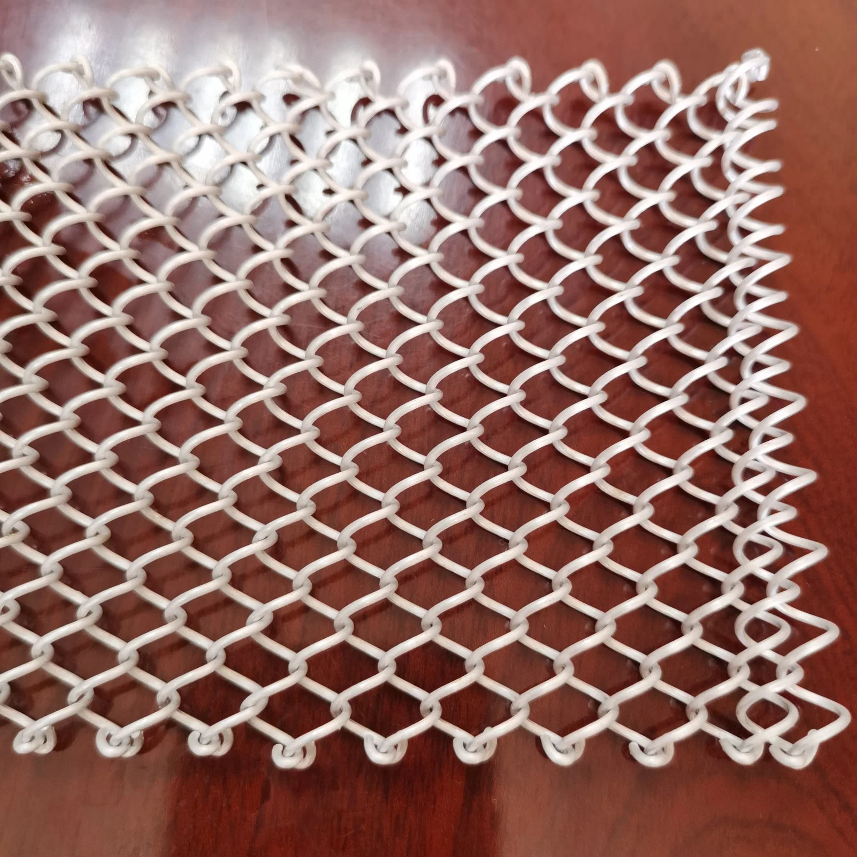 Yq Architectural Chain Link Fence Hotel Decorative Mesh