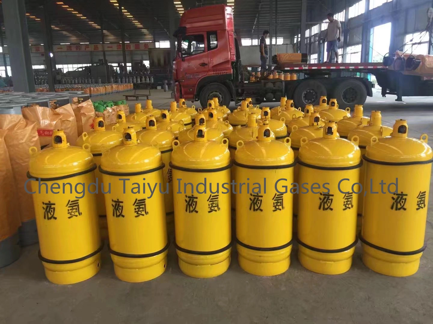 Anhydrous Liquid Industrial Grade 99.999% Ammonia Nh3 Gas 800L Cylinder