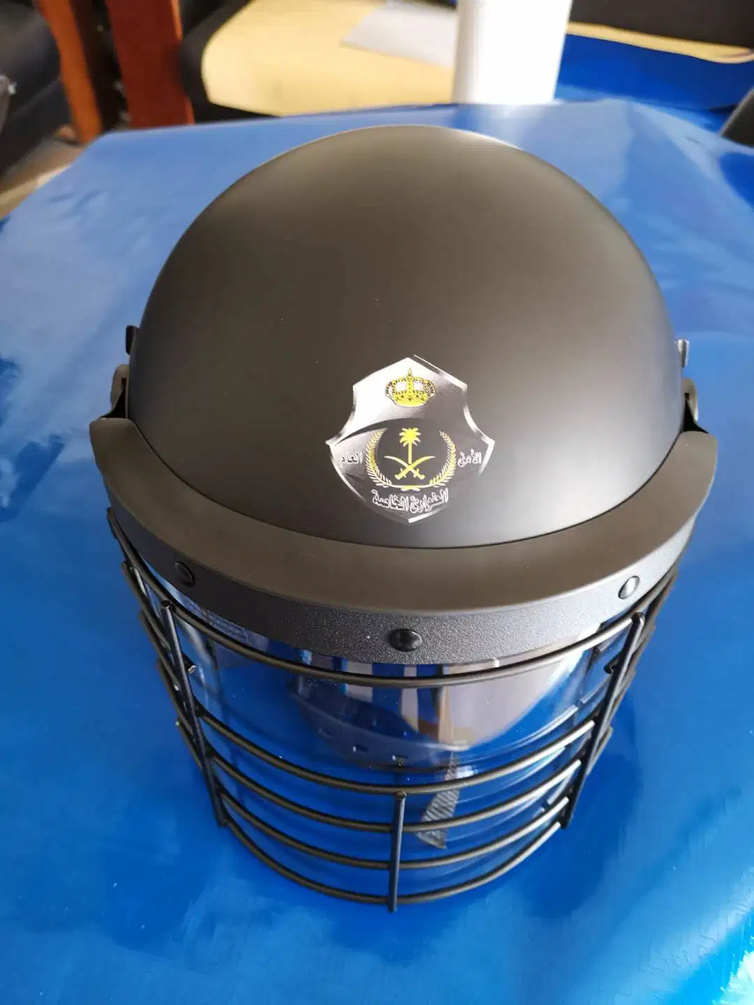 Saudi-Style Anti Riot Helmet for Risky Outdoor Security Operations