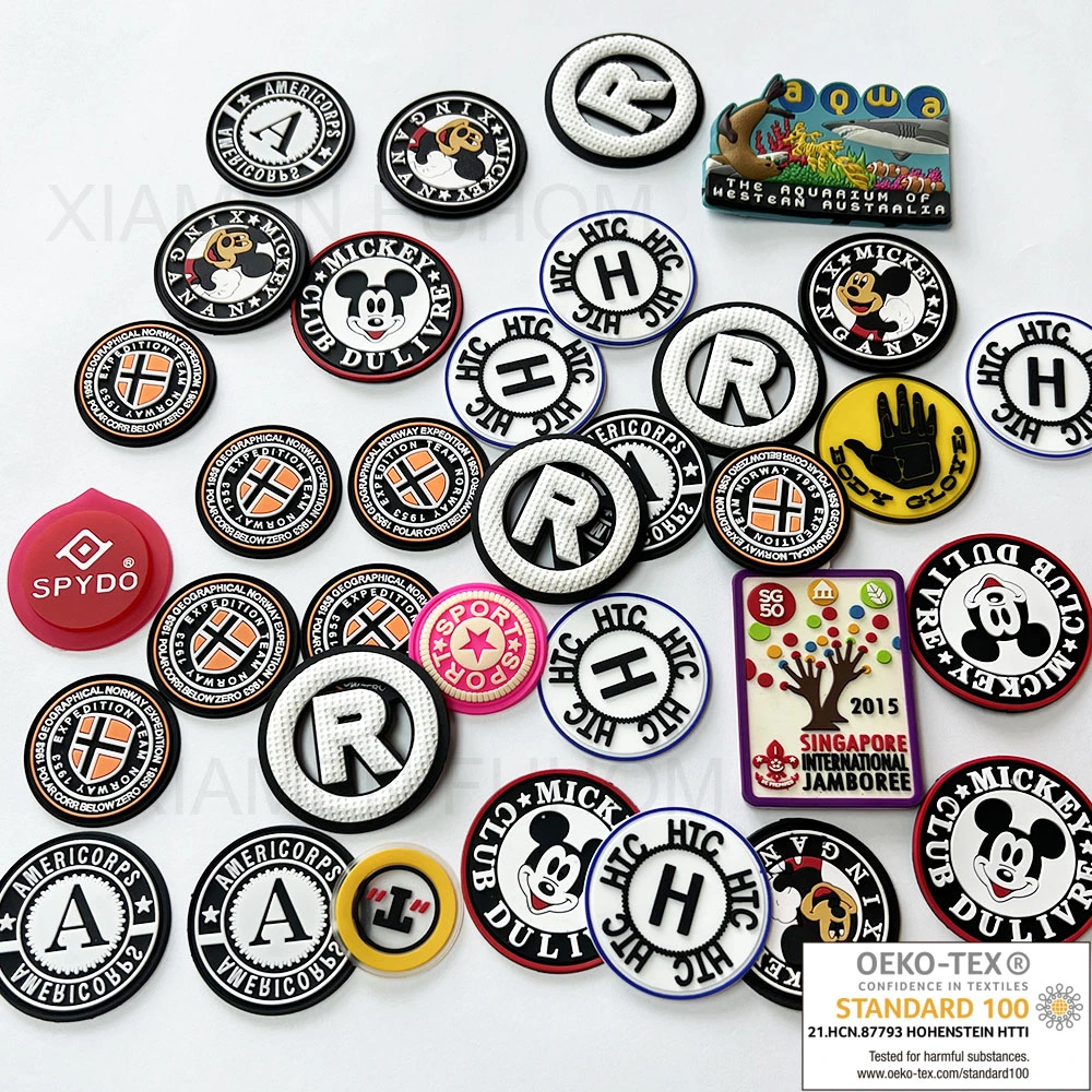 Patch personnalisé en relief 2D / 3D en PU/Cuir/Caoutchouc/Silicone/PVC.