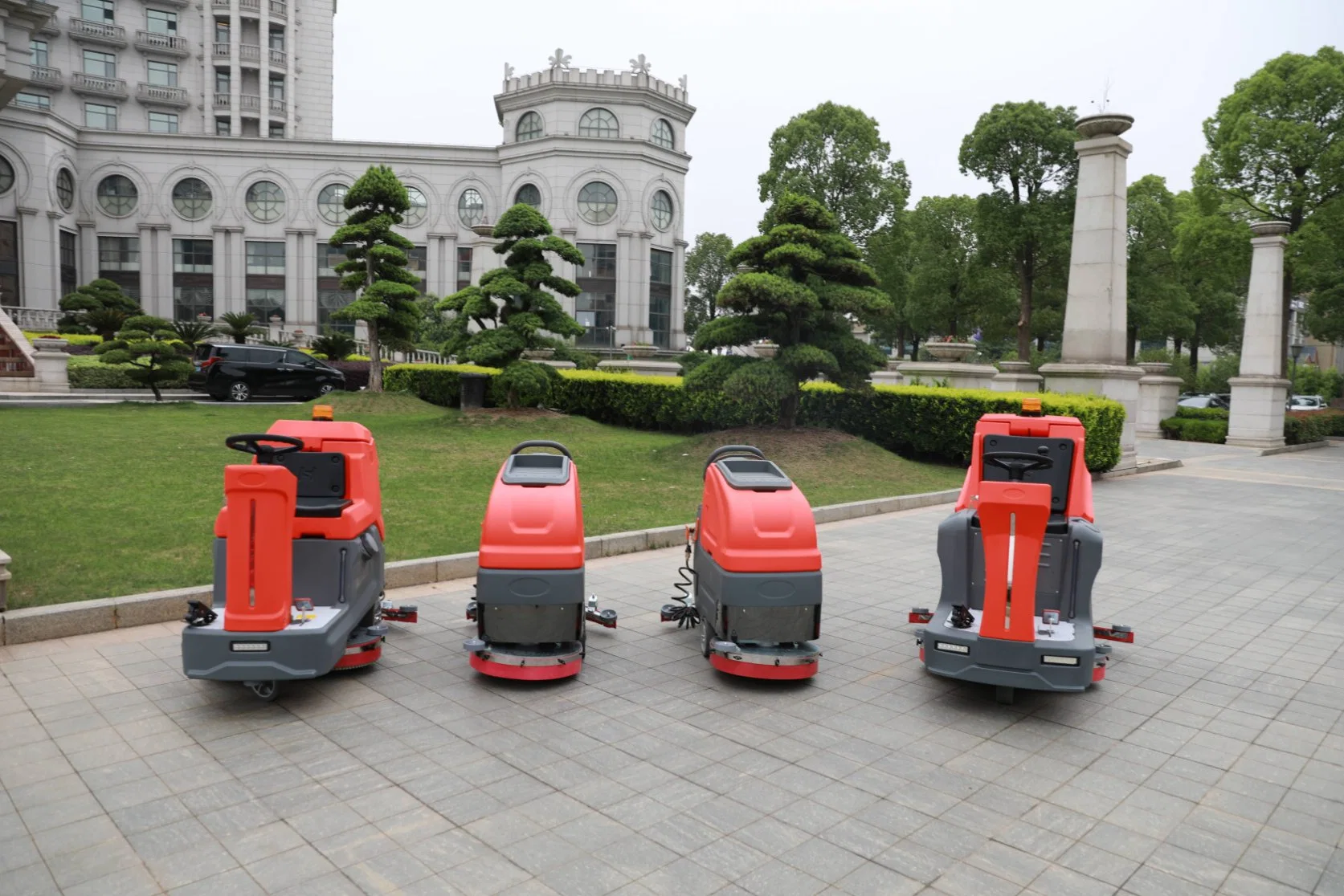 Battery Floor Washing Machine Heavy Duty Industrial Ride on Floor Scrubber Floor Cleaner Equipment