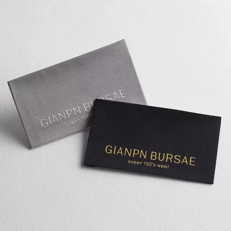 Design Silk Printing White Logo Soft Satin Damask Garment Woven Label for Neck /T-Shirt