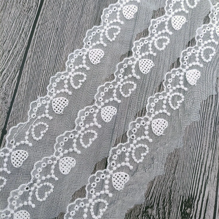 New Design Flower Pattern Beautiful Embroidery Crochet Lace for Garment