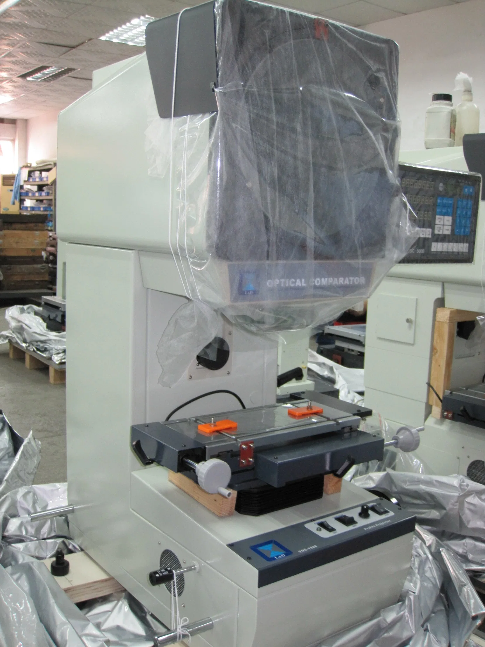 High Precision Contour Measuring Projector (VOC-1005)