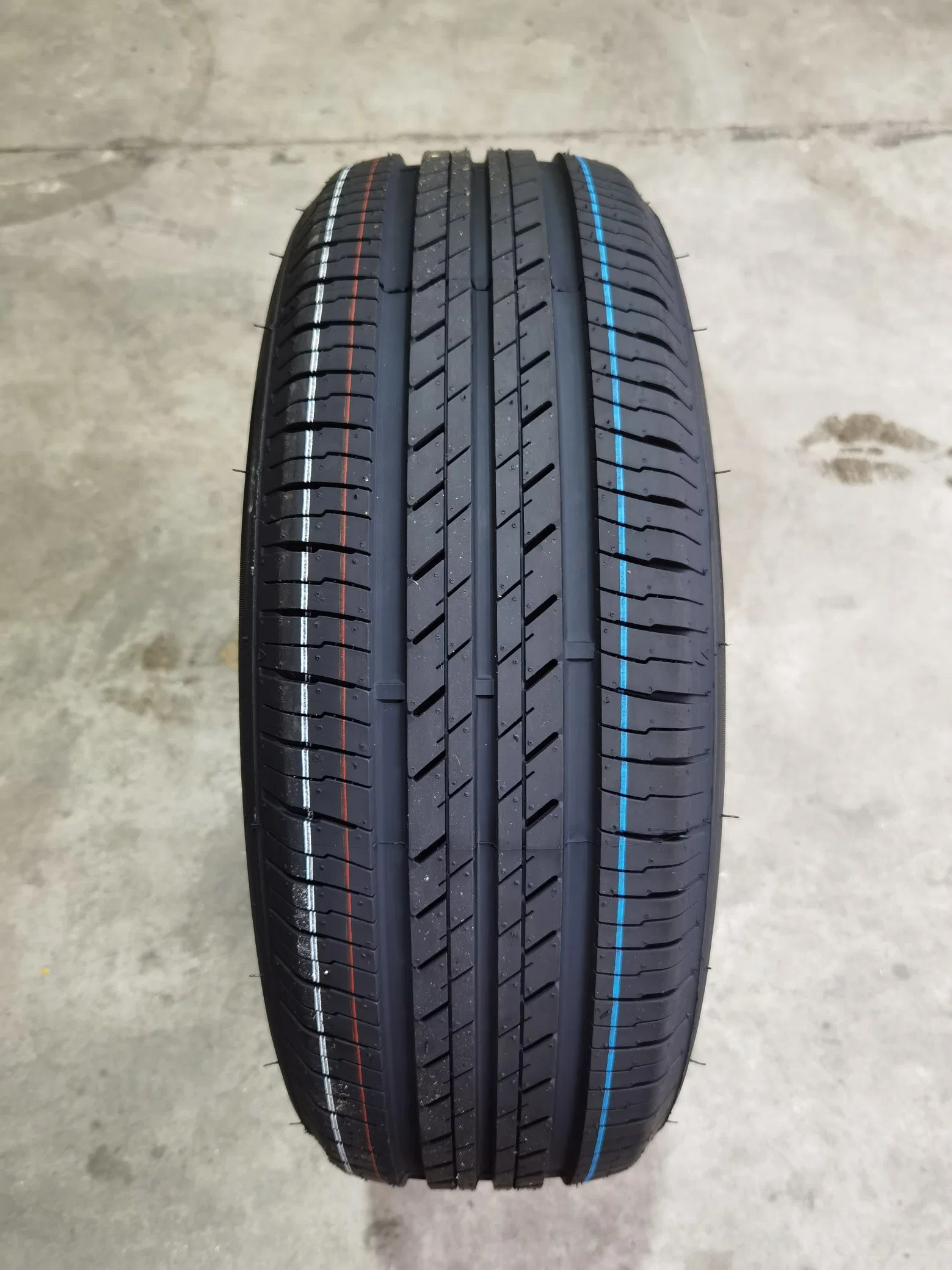 Habilead Kapsen Durun Kingboss Road Boss Compasal Aplus Mileking Brand MK302 mit GCC DOT ECE-zertifizierten Autoreifen 155/70r12 EV Autoreifen Mit Nieten