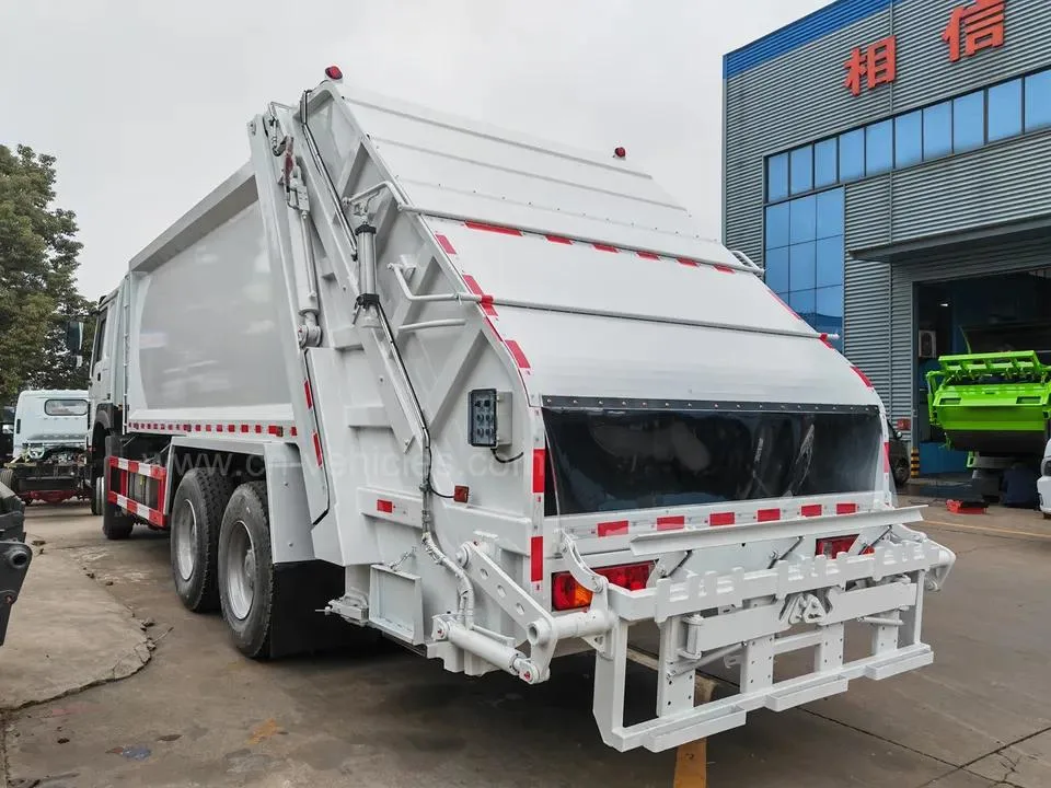 Sinotruk HOWO 6X4 20m3 Garbage Compactor Rear Loader Garbage Truck Price