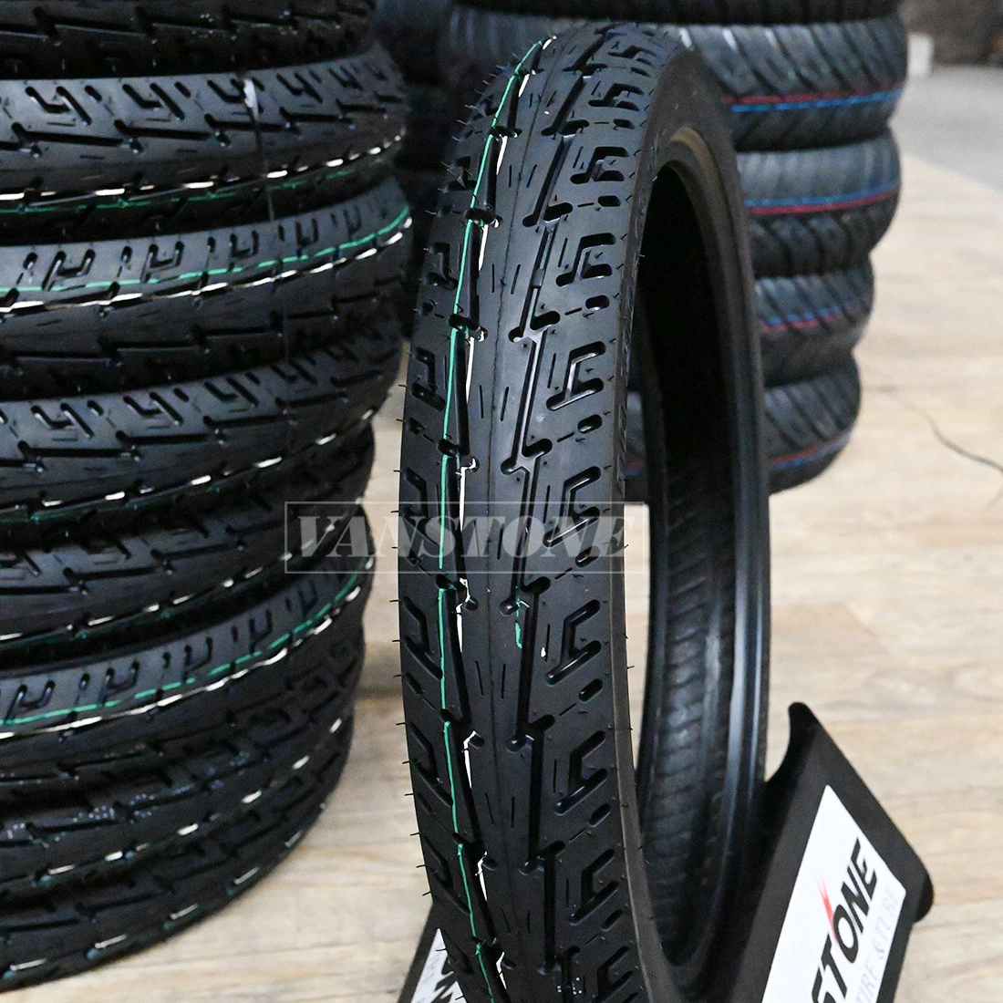 Vstway Wholesale/Supplier China Best Quality Tubeless Motorcycle Tyre 90/90-18 100/90-18