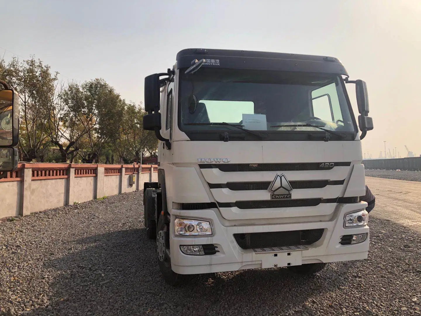 Sinotruck HOWO véhicule de remorquage du tracteur de traction du chariot pour la vente célèbre usine